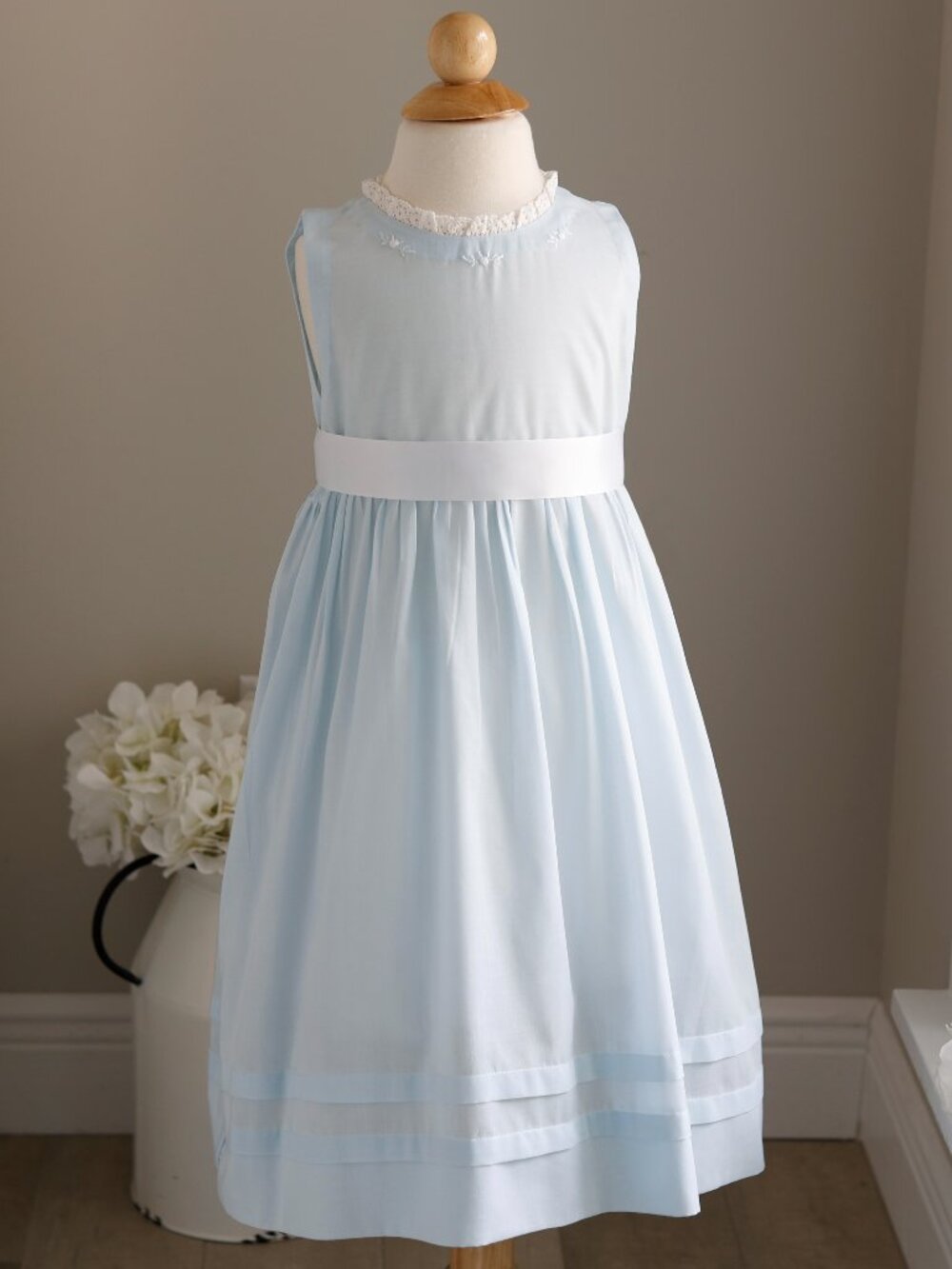Strasburg Original Blue Slip Dress with Embroidery Summer Beach Portrait Size 5